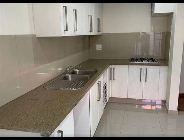 1 BEDROOM PROPERTY TO RENT IN GALLO MANOR